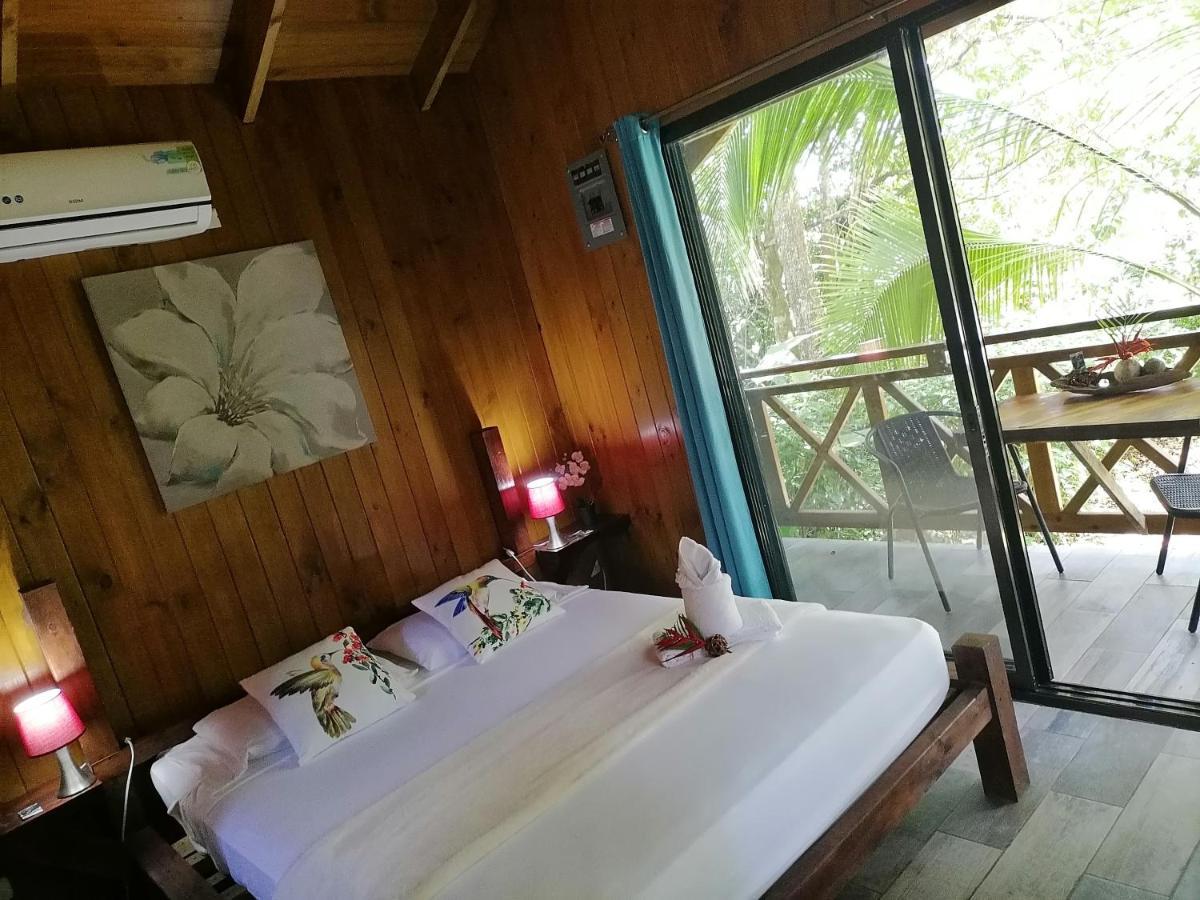 Casa El Colibri Bed & Breakfast Parrita Dış mekan fotoğraf